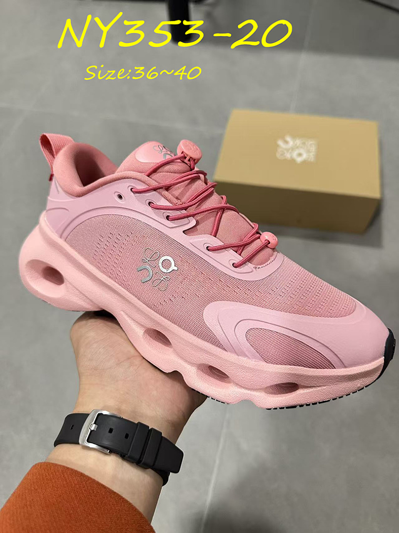 On Running x LOEWE Cloudsolo · NY353 — תמונה 27