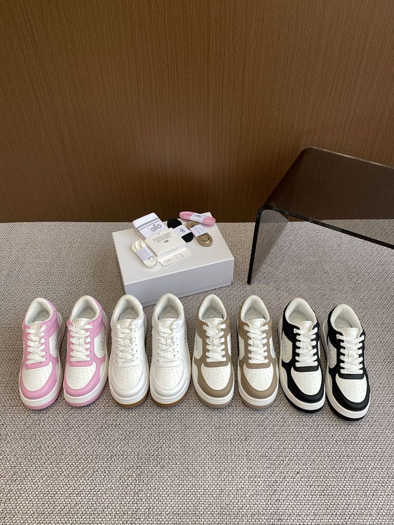 Alo Yoga Recovery Mode Sneaker · QWY — תמונה 13