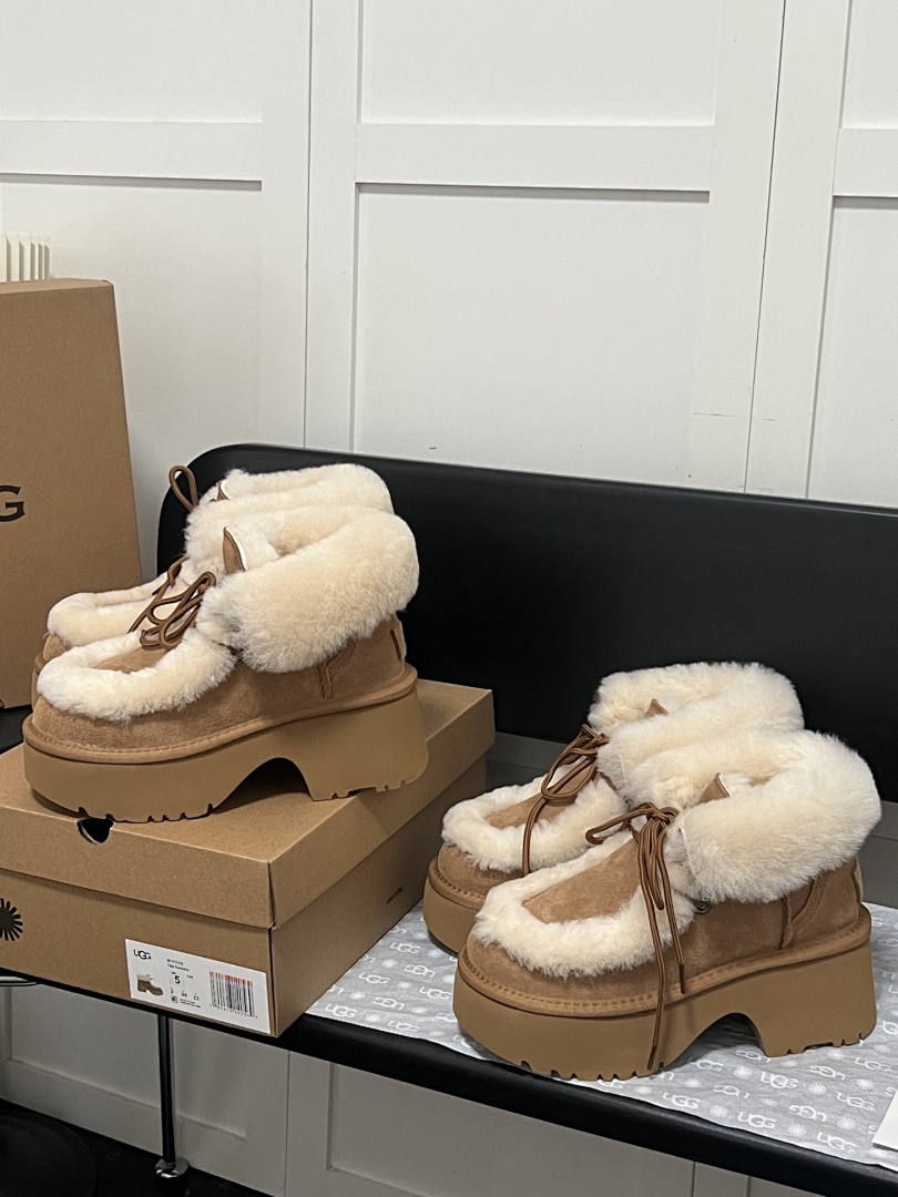 UGG Esmee · M8Z1 — תמונה 3
