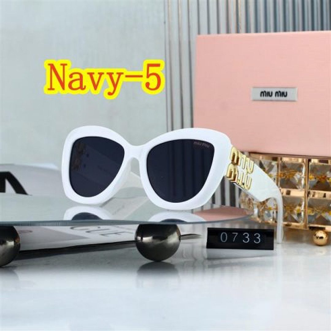 Navy MIUMIU sunglasses 36$ — תמונה 3