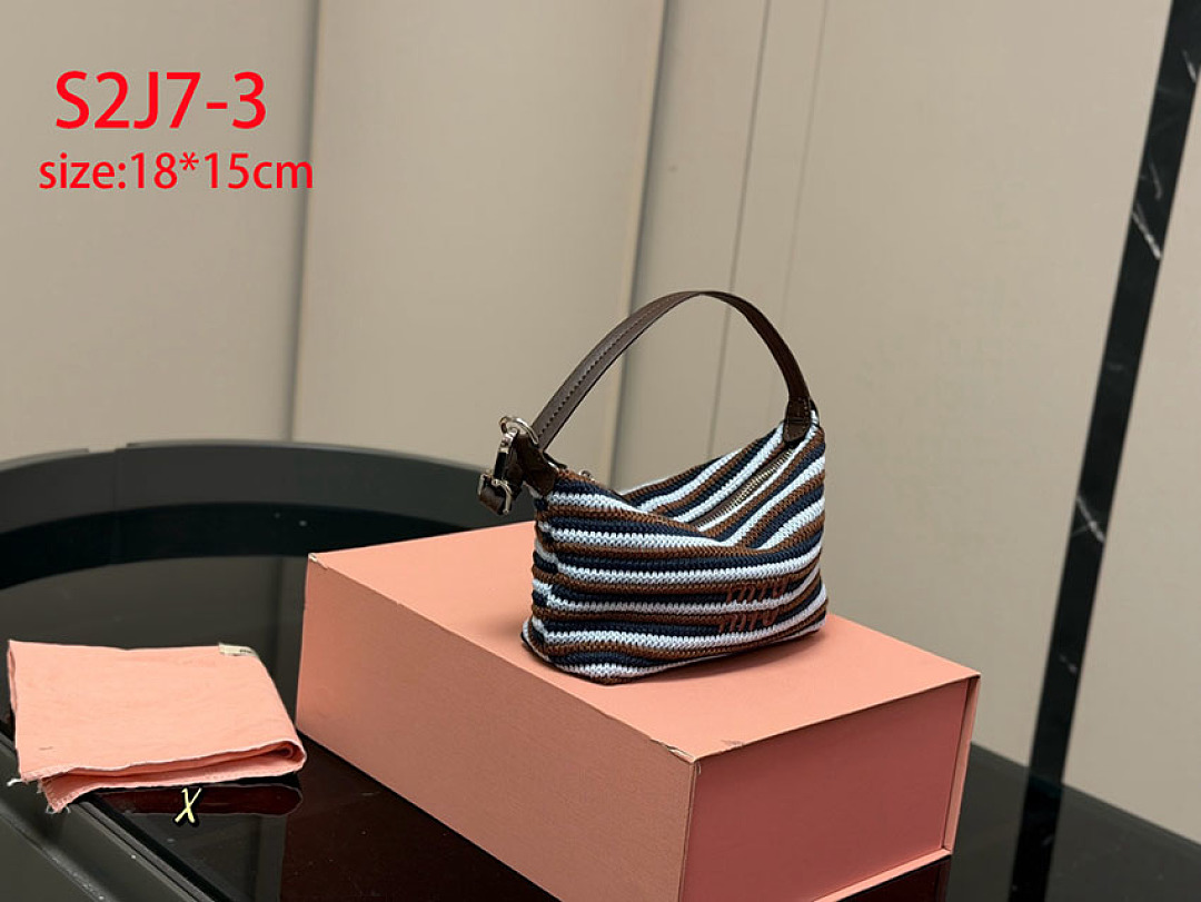 Miu Miu Spirit Crochet Pouch · S2J7 — תמונה 10