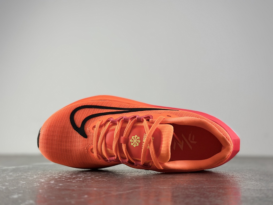 Nike Zoom Fly 5 · W8E9 — תמונה 4