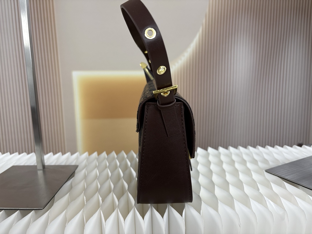 Fendi Baguette · D12X — תמונה 13