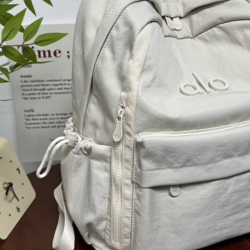Alo Yoga Commuter Backpack · TRZ9