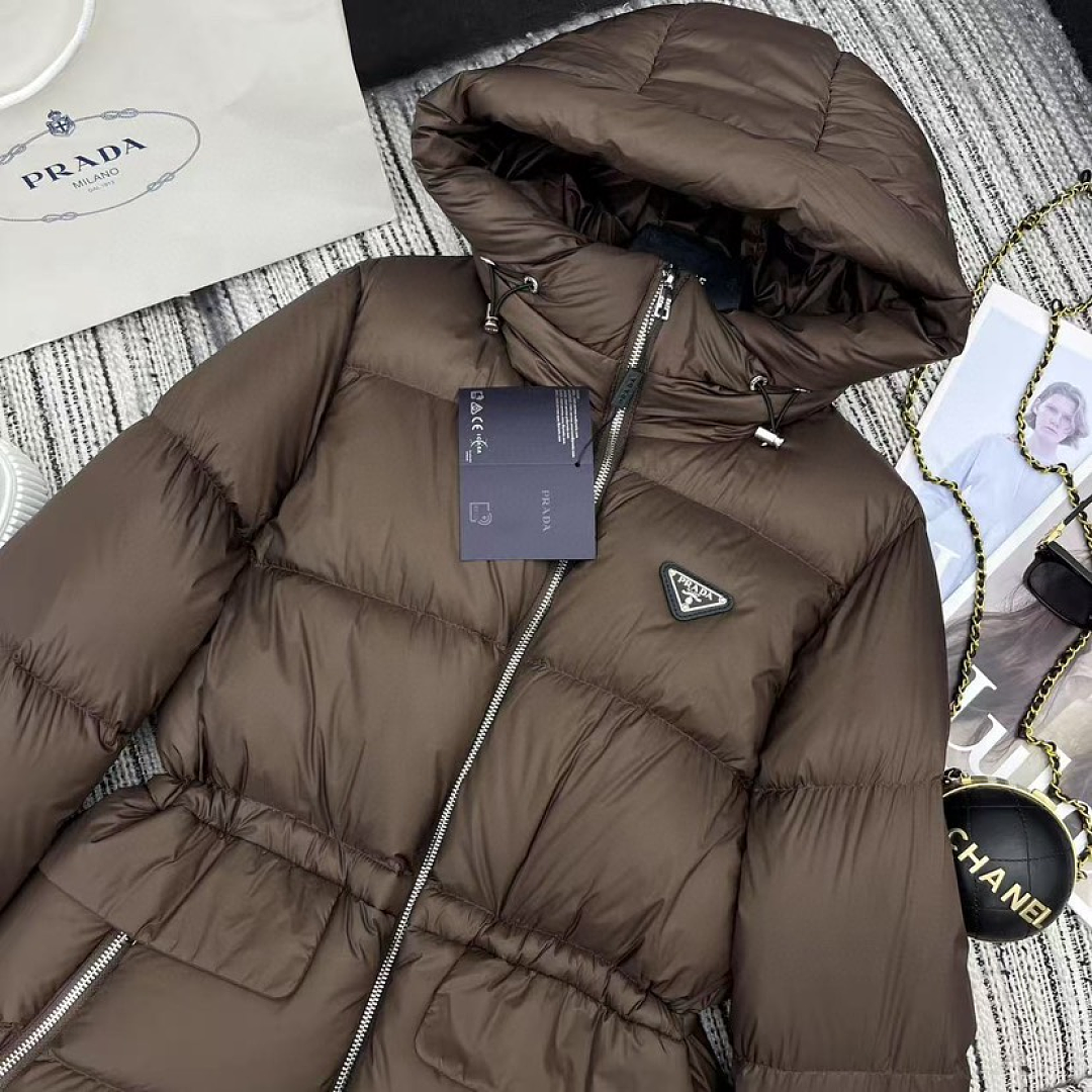 Prada Re-Nylon Down Jacket · LC21 — תמונה 13