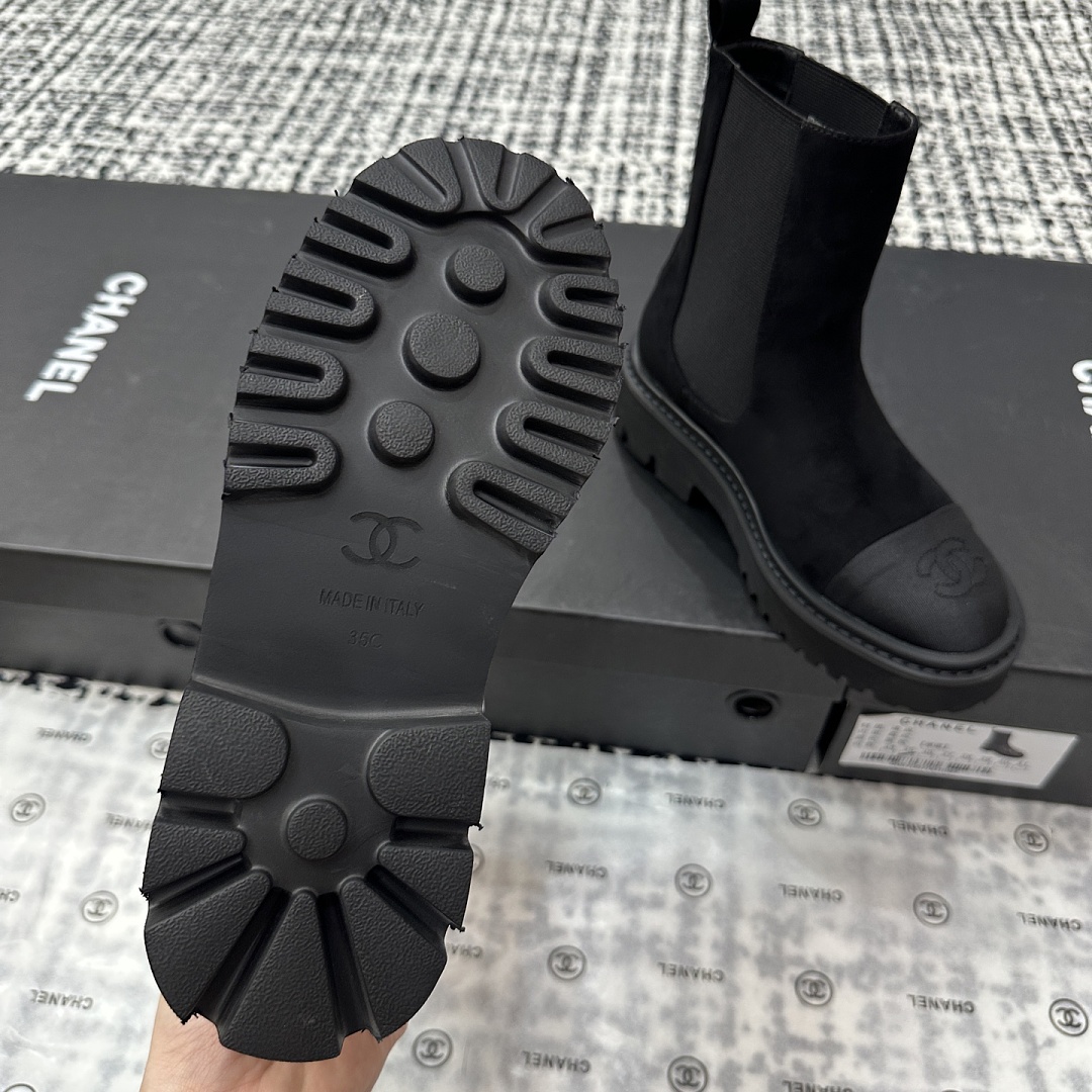 Chanel Cap Toe CC Short Boots · 6TB5 — תמונה 2