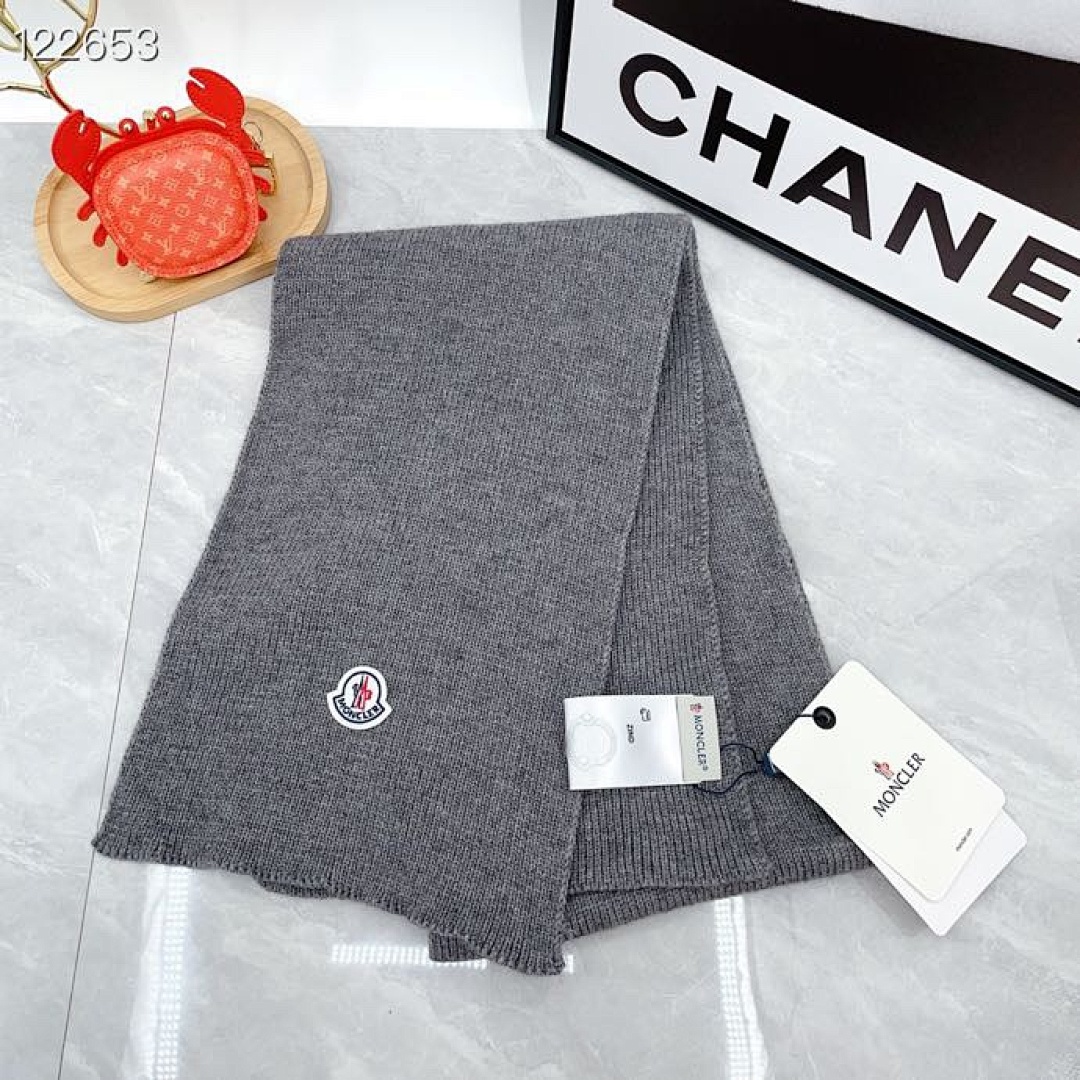 Moncler White Wool Beanie · Y1J1 — תמונה 2
