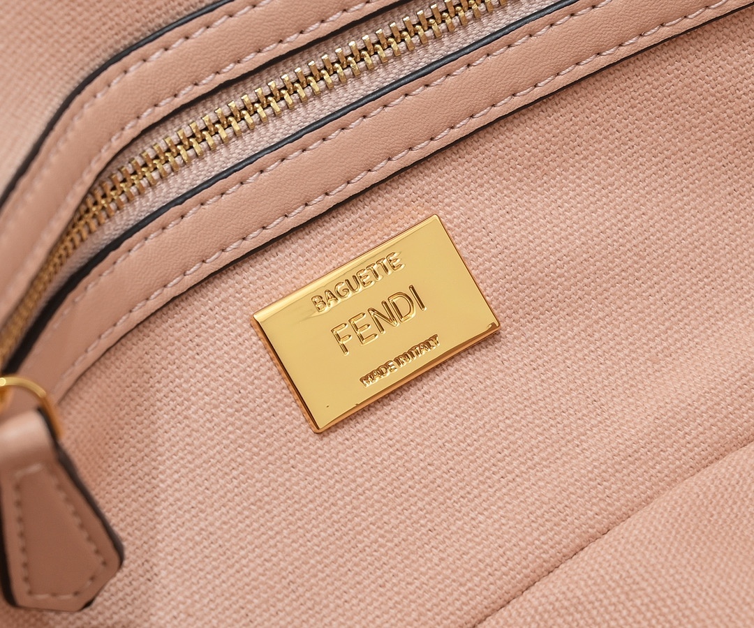 Fendi Baguette · W9K2 — תמונה 5