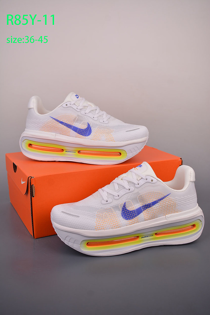 Nike Vomero Premium · R85Y — תמונה 21