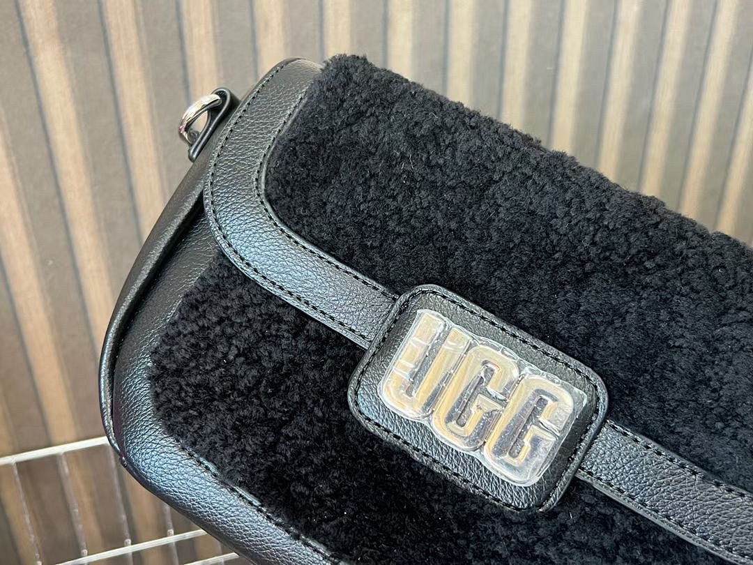 UGG — תיק כתף · Y922U — תמונה 2