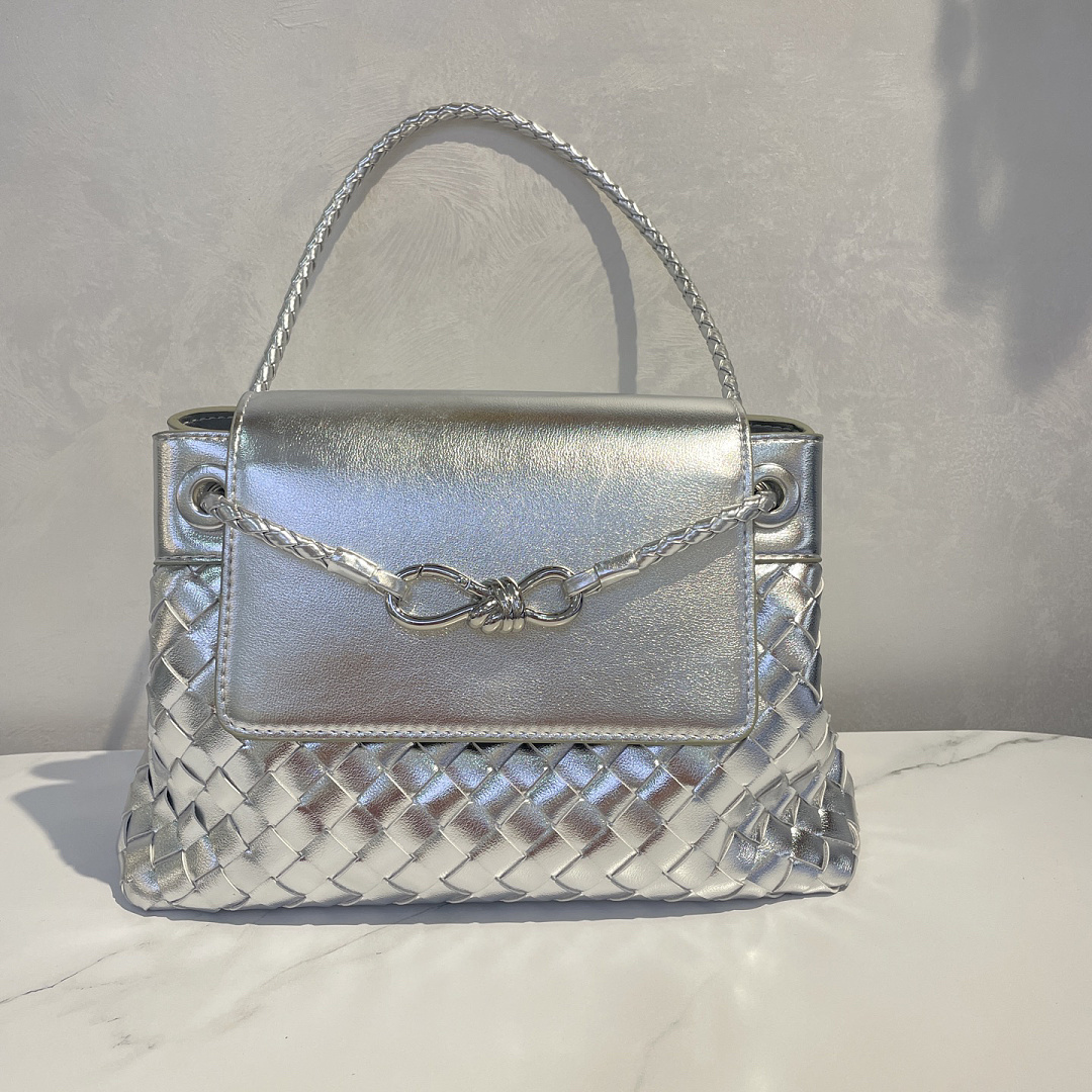 Bottega Veneta Andiamo Messenger · Q68T — תמונה 20