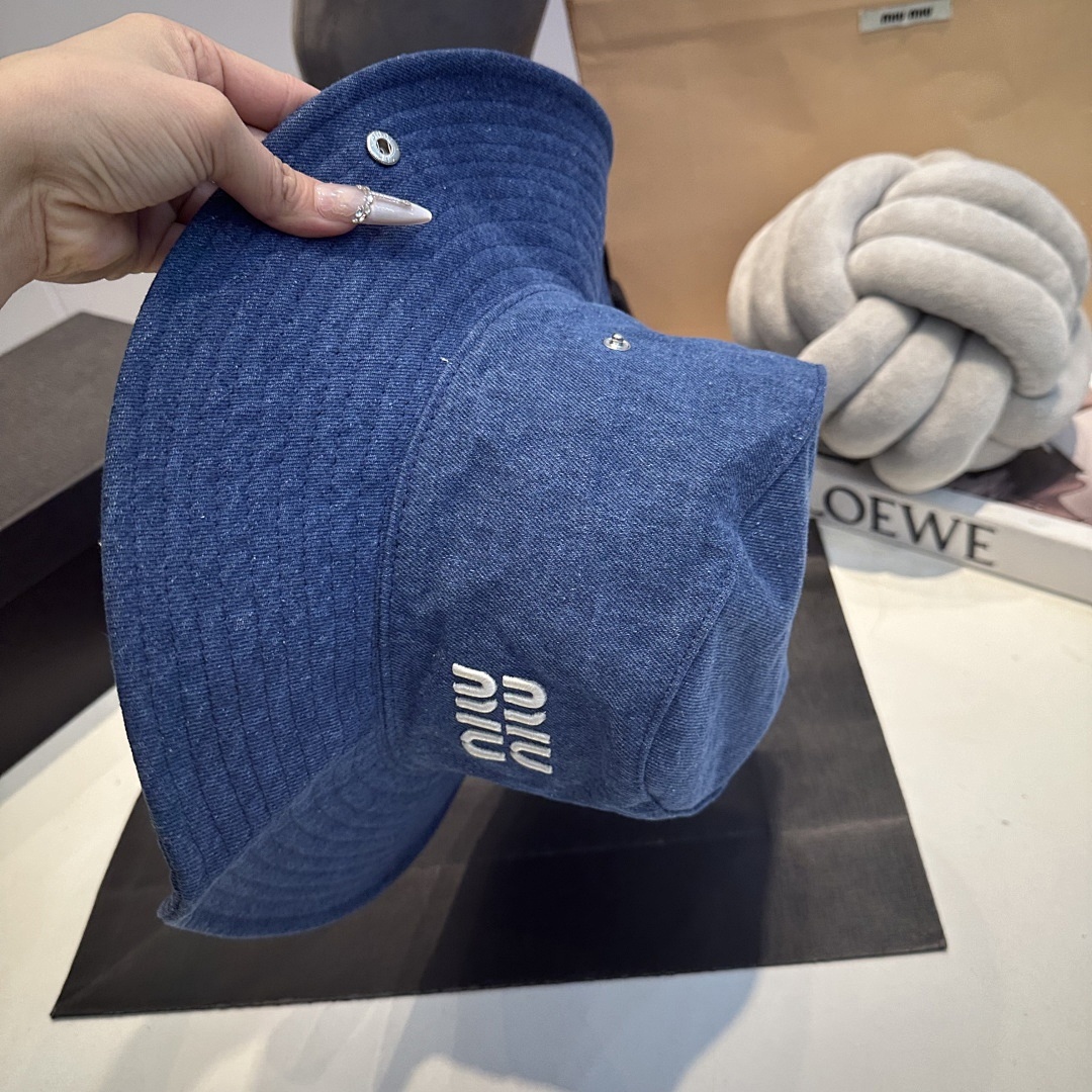 Miu Miu Bucket Hat · TSA9 — תמונה 2