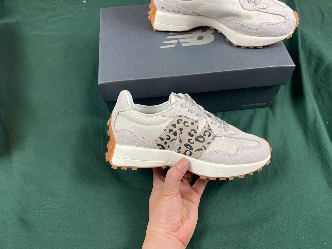 New Balance 327 · MS327 — תמונה 7