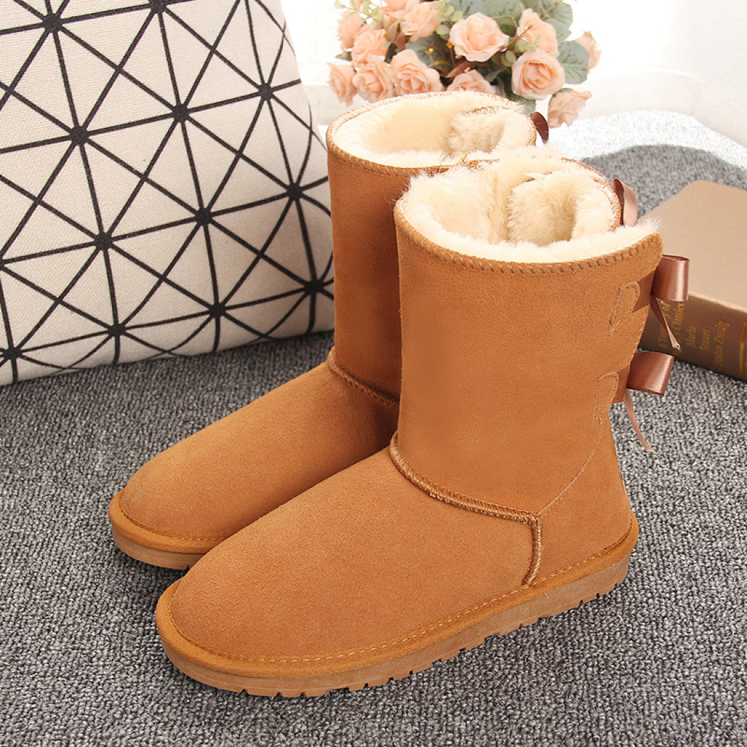 UGG — מגפיים · Y2A1 — תמונה 2