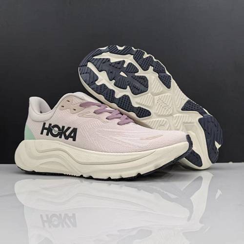 HOKA Arahi 8 · M41K