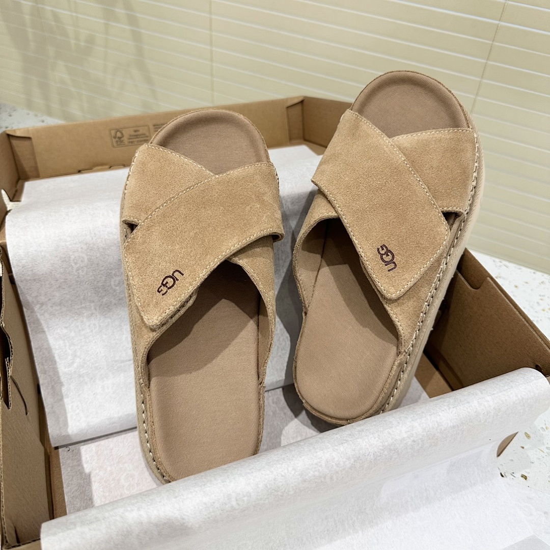 UGG Goldenstar Cross Slide · M6C3 — תמונה 11