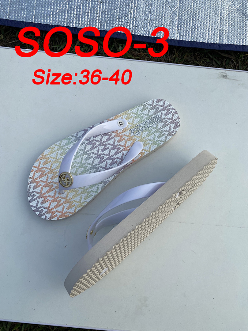 Michael Kors Signature Logo Flip Flops · SOSO — תמונה 17