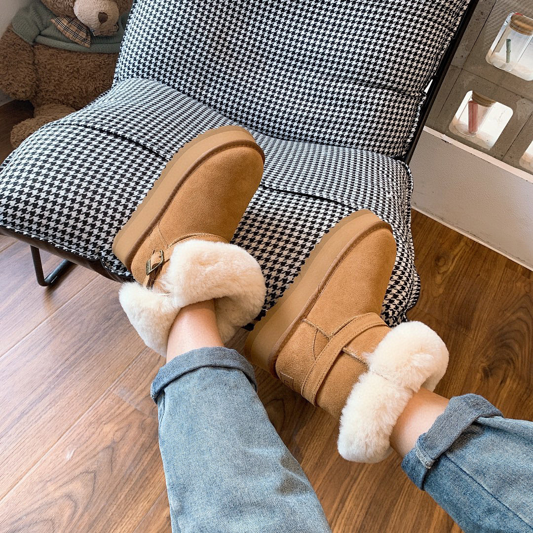 UGG Classic Platform Buckle Mini Boots · M43G — תמונה 5