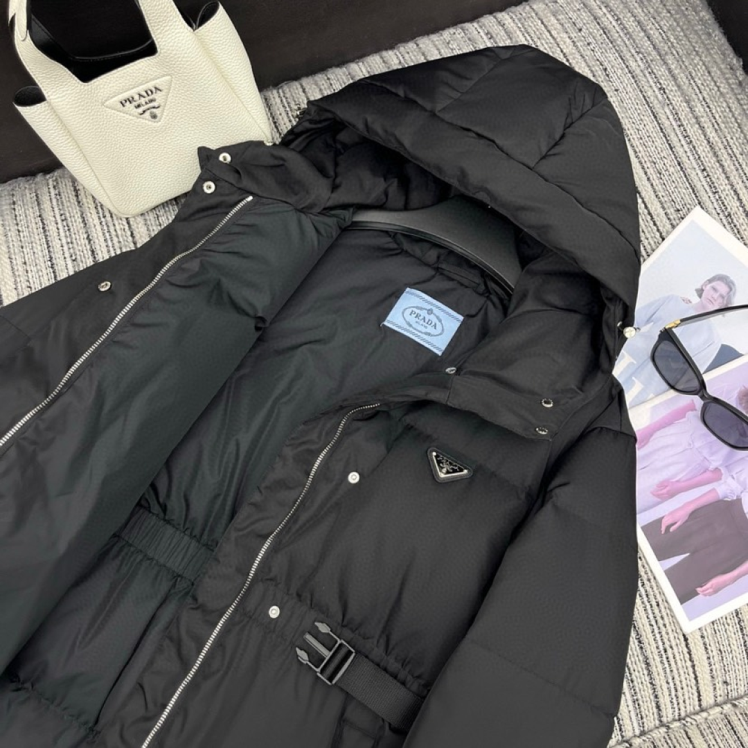 Prada Re-Nylon Down Jacket · LC21 — תמונה 7
