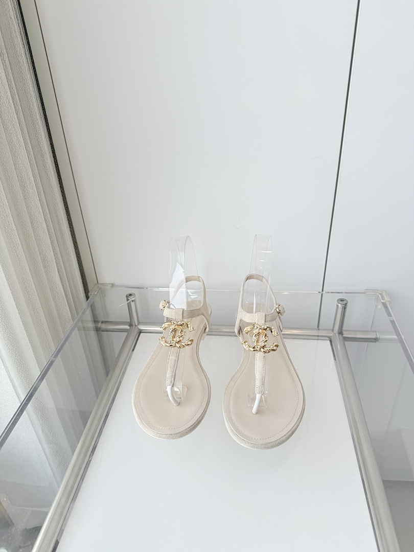 Chanel Interlocking CC Logo Thong Sandals · TR25 — תמונה 13