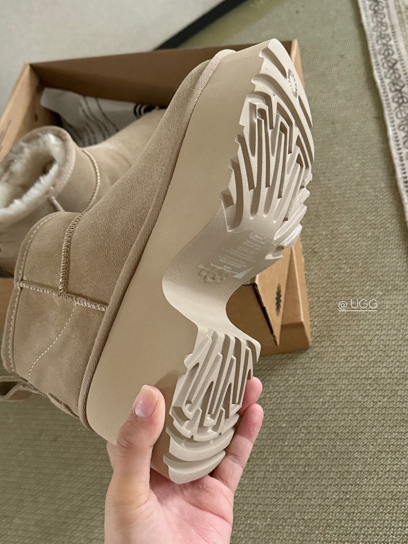 UGG Classic Ultra Mini Platform · Y616U — תמונה 10