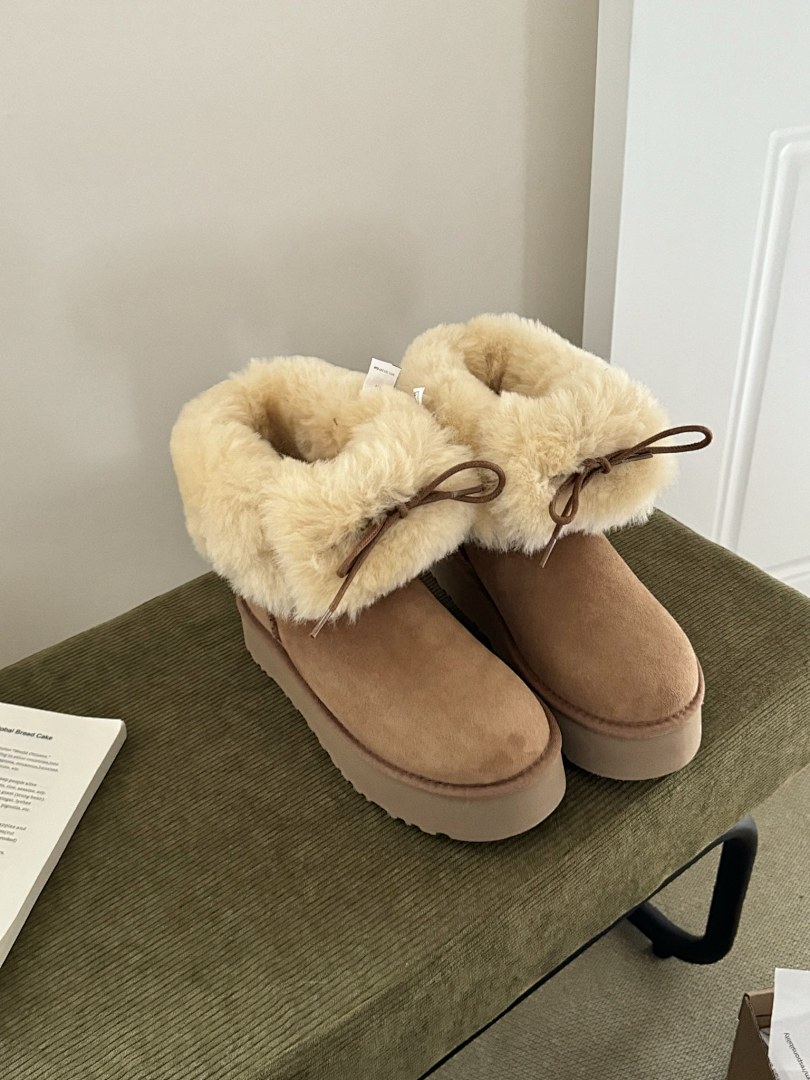UGG Esmee · Y86B — תמונה 5