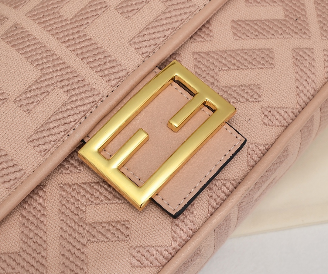 Fendi Baguette · W9K2 — תמונה 7