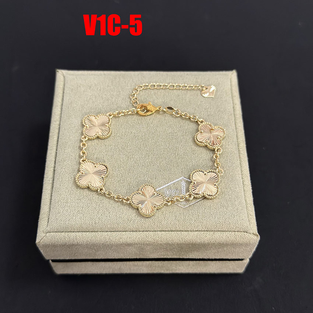 Van Cleef & Arpels Vintage Alhambra · V1C — תמונה 31