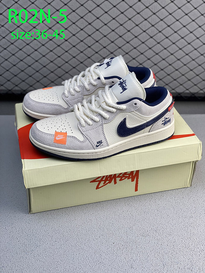 Nike Dunk Low x Stussy · R02N — תמונה 6
