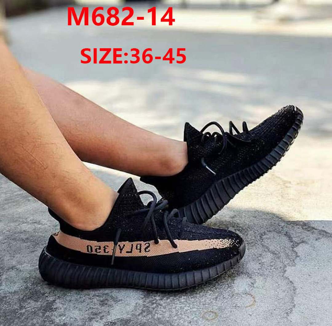Adidas Yeezy Boost 350 V2 Triple · M682 — תמונה 12
