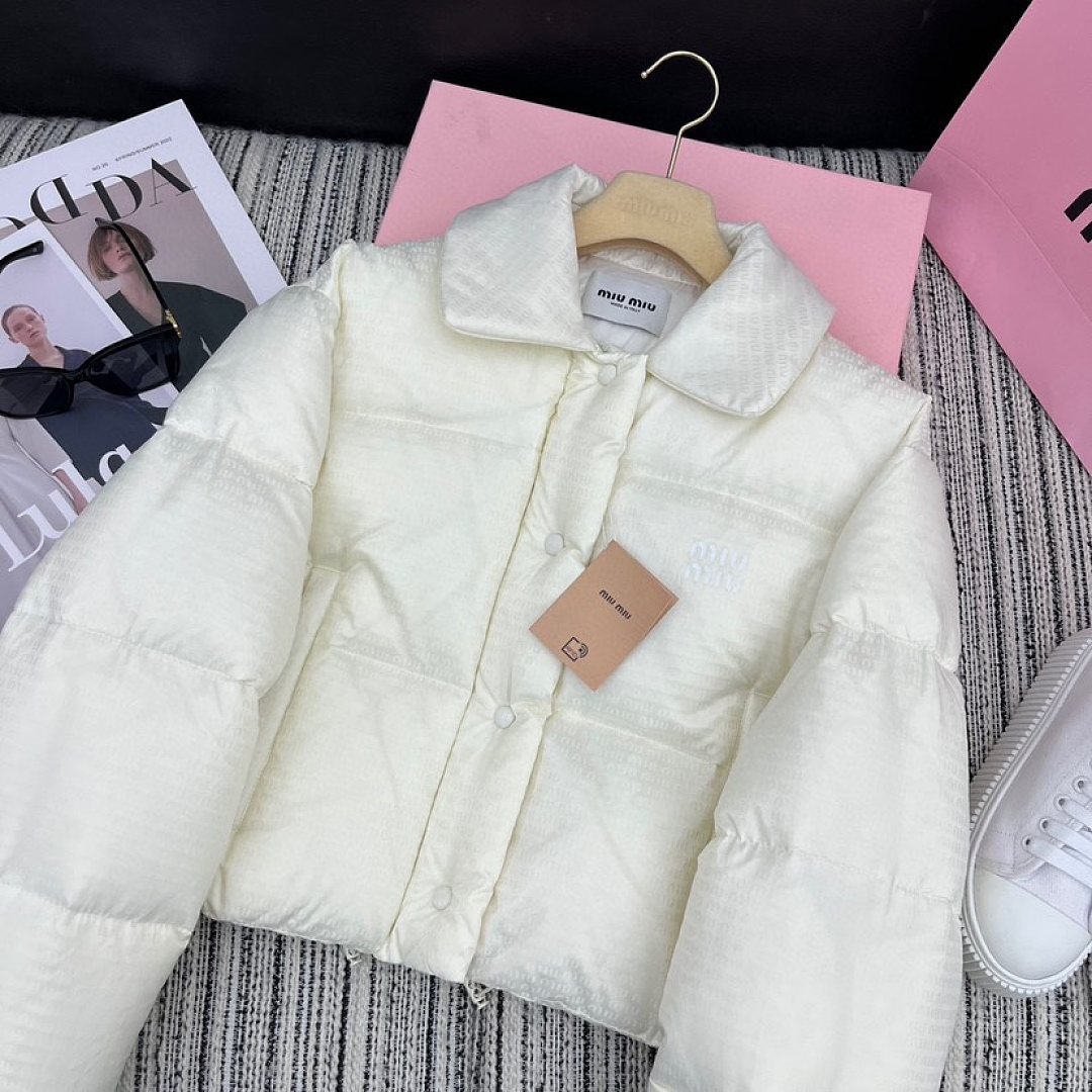 Miu Miu Cropped Down Jacket · F2F6 — תמונה 5