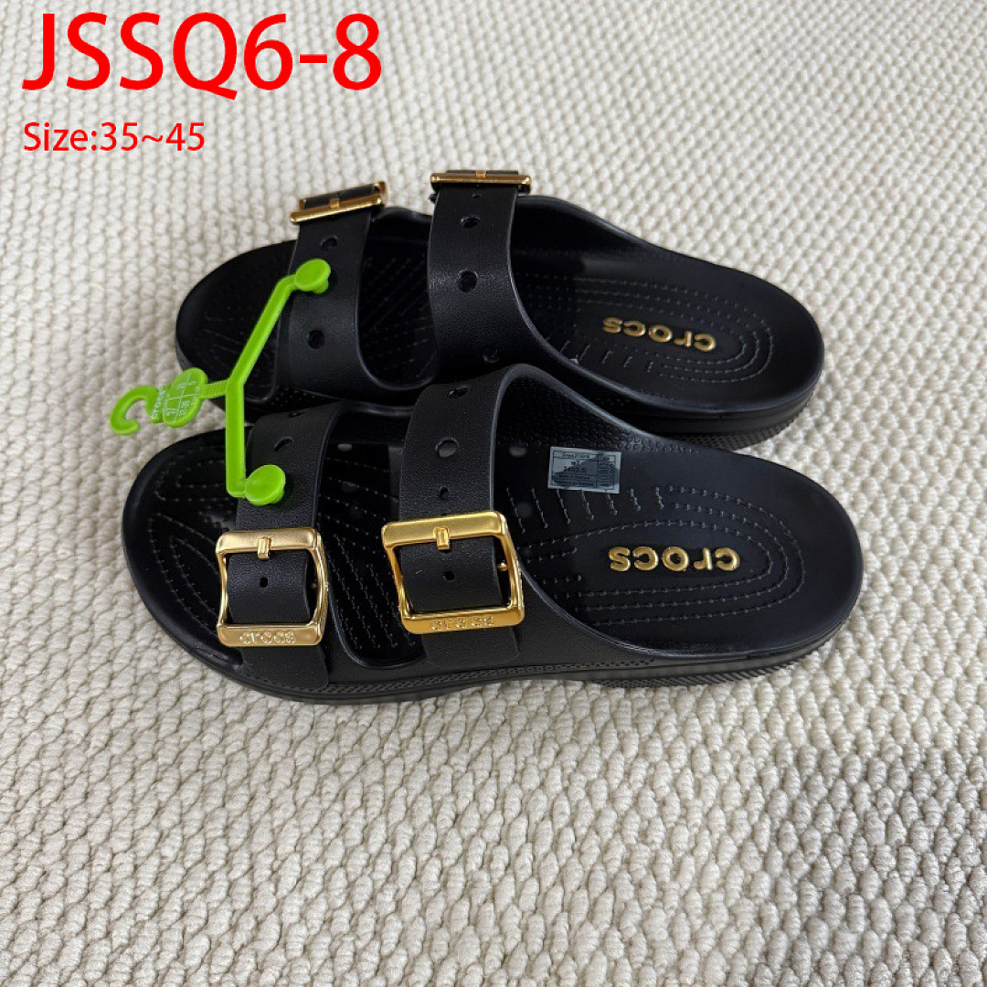 Crocs Saturday Metallic Buckle Sandal · JSSQ6 — תמונה 5