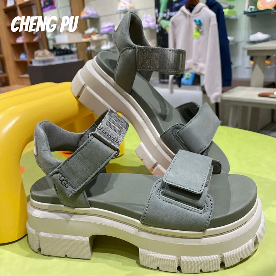 UGG Goldenglow · M6H1 — תמונה 6