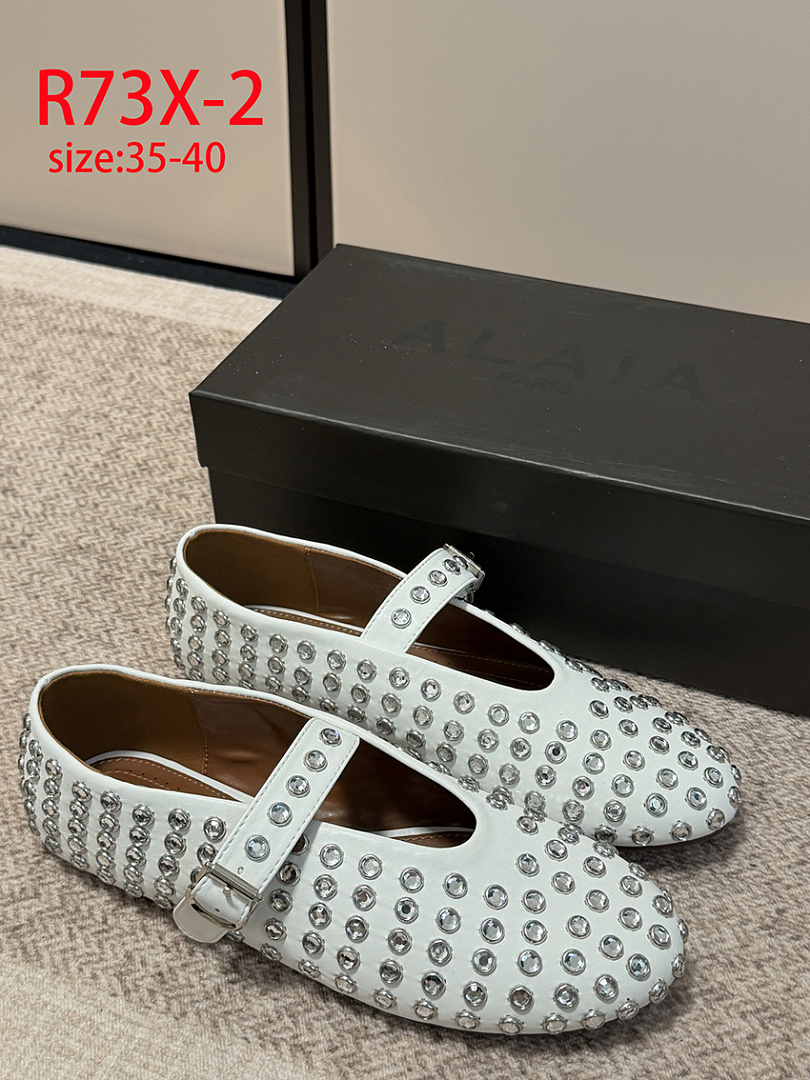 ALAÏA Strass Ballet Flats · R73X — תמונה 15