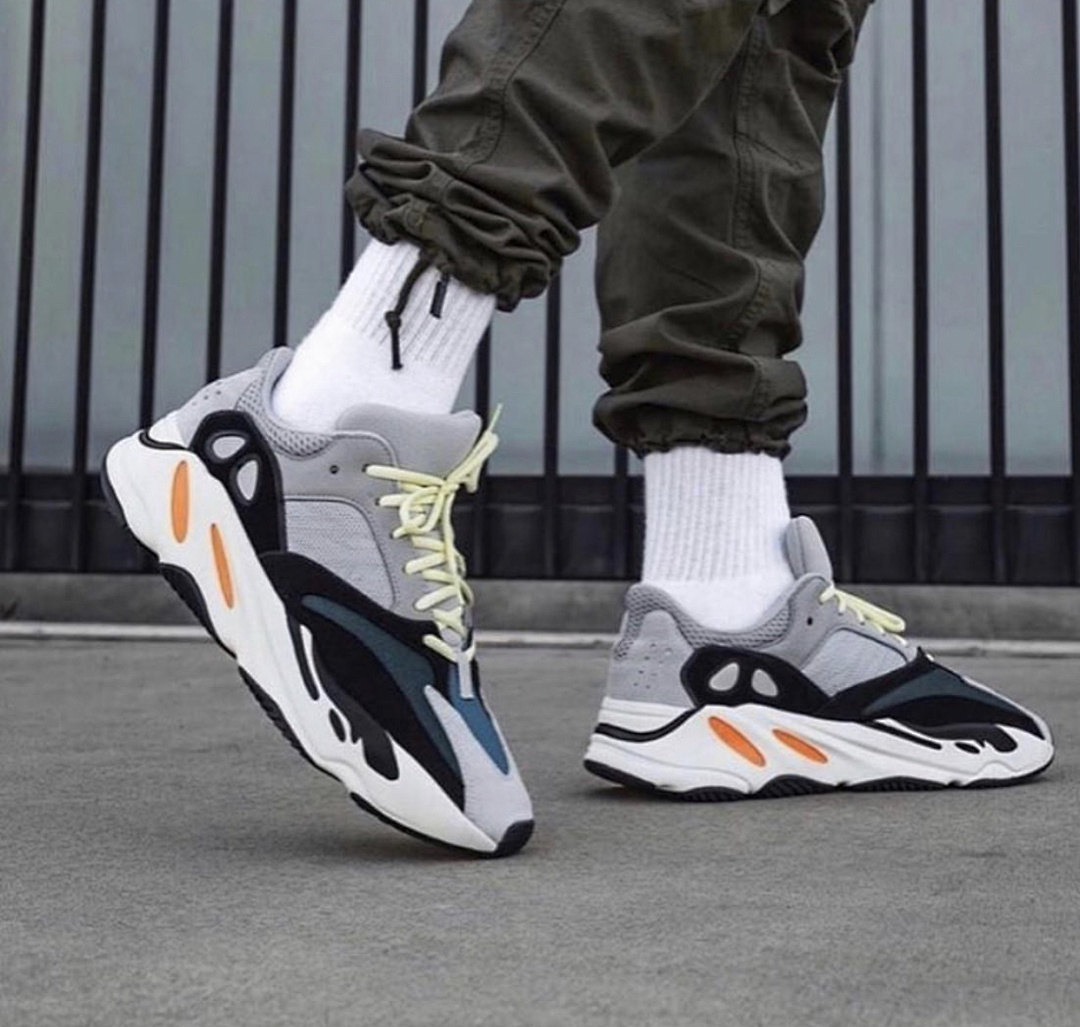 Adidas Yeezy Boost 700 Wave Runner · J3A1 — תמונה 3