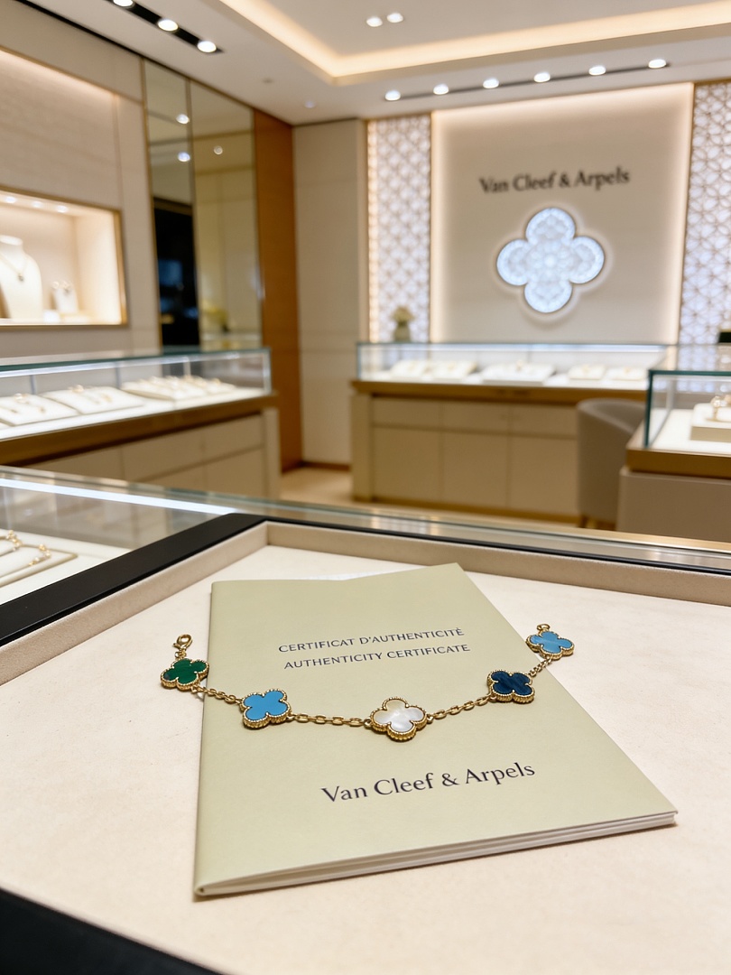 Van Cleef & Arpels Vintage Alhambra · V1C — תמונה 7
