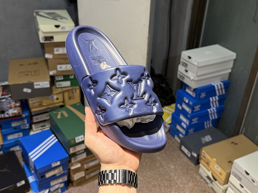 Louis Vuitton Miami Mule · R1J2 — תמונה 8