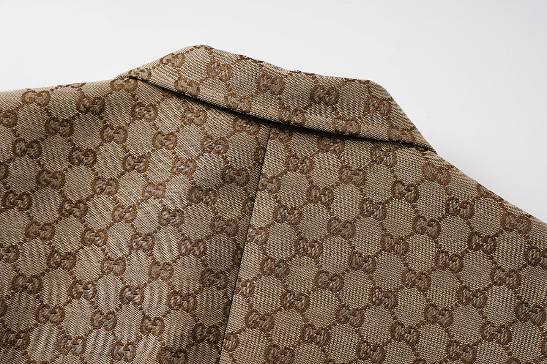 Gucci GG Canvas Jacquard Jacket · BW03 — תמונה 3