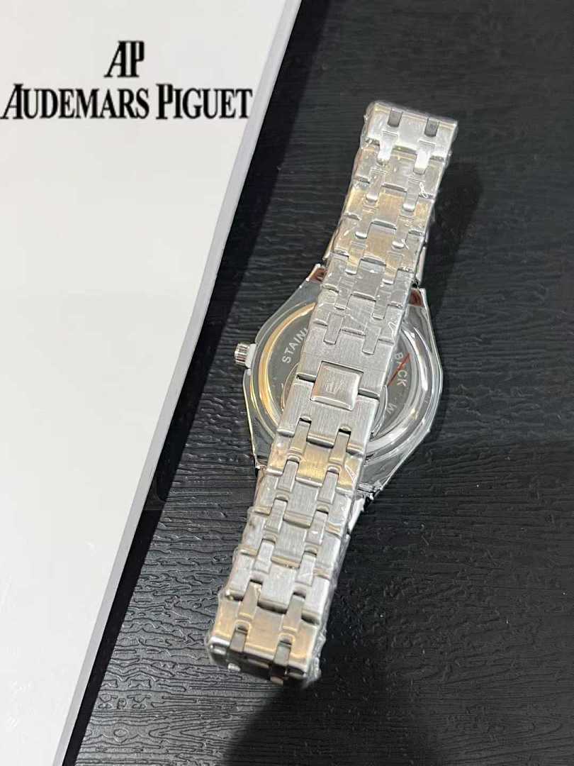 Audemars Piguet — שעון יד · H1R1 — תמונה 2