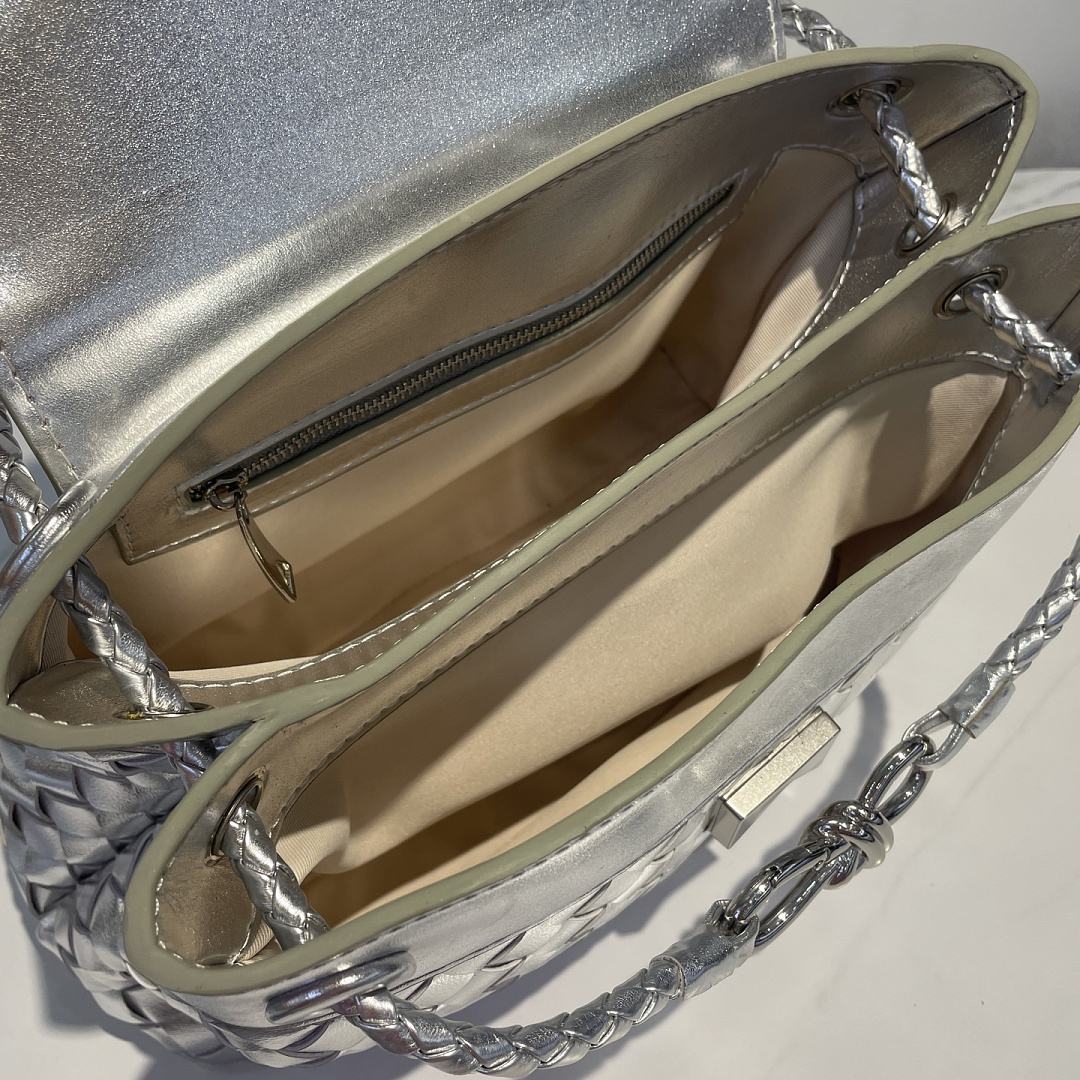 Bottega Veneta Andiamo Messenger · Q68T — תמונה 14