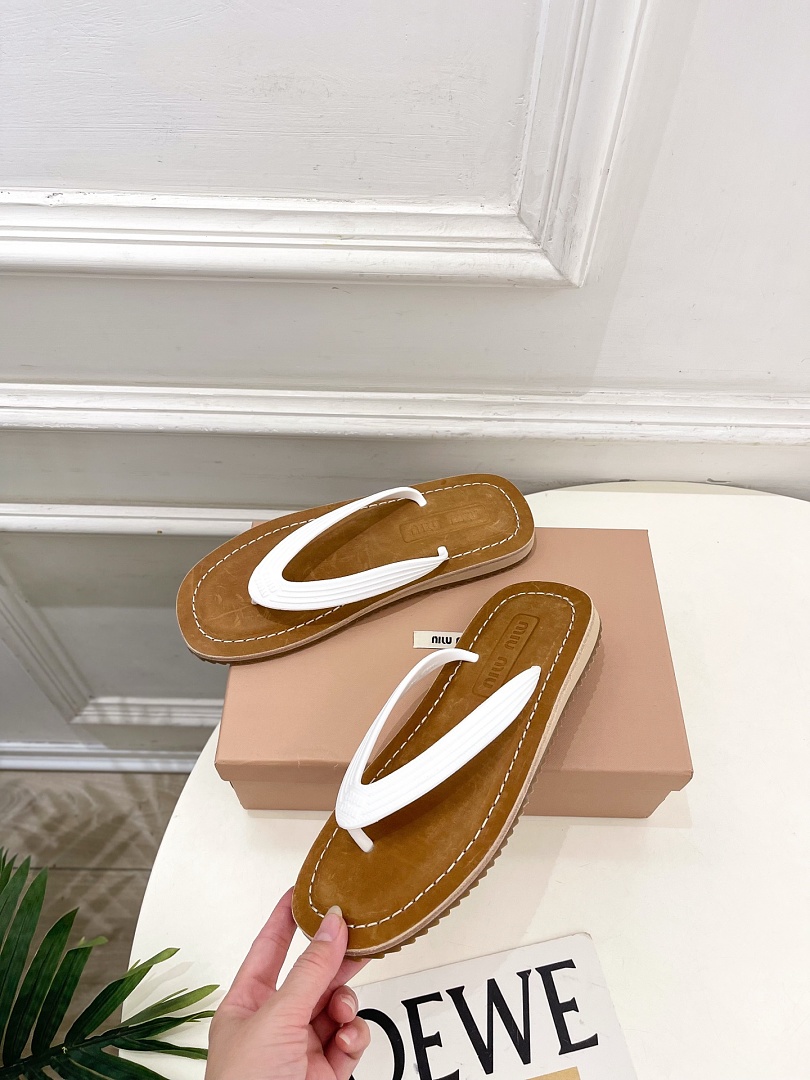 Miu Miu Thong Sandals · MD38 — תמונה 6