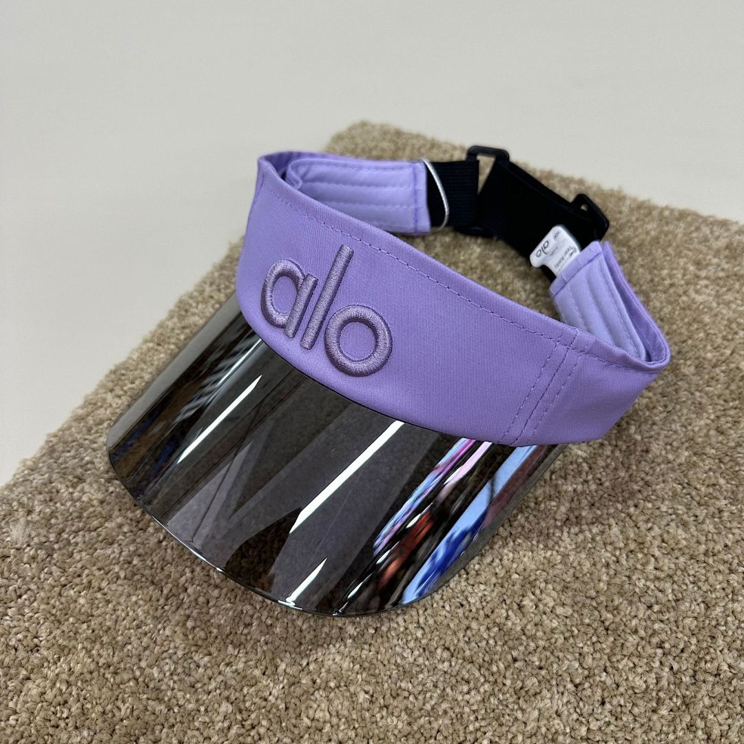 Alo Yoga Airlift Solar Visor · A1M — תמונה 4