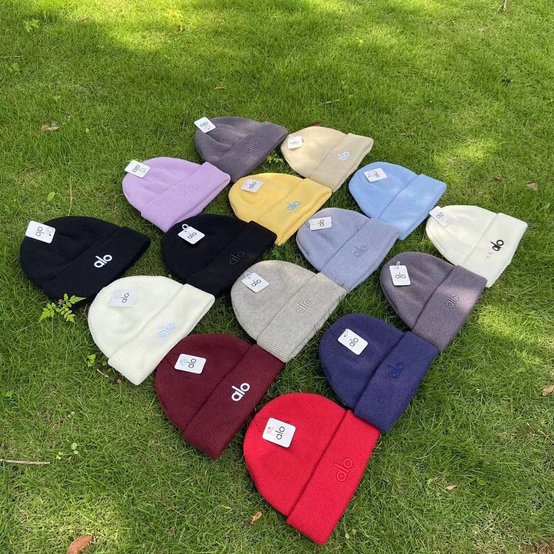 Alo Yoga Notable Beanie · YEW68 — תמונה 17