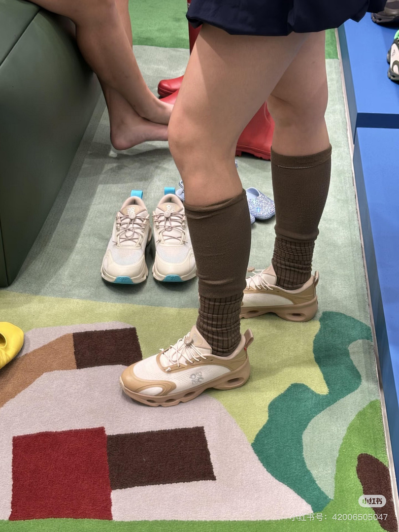 LOEWE x On Cloudsolo · 512V — תמונה 5
