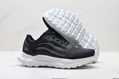Alo Yoga Alo Runner · GDTT