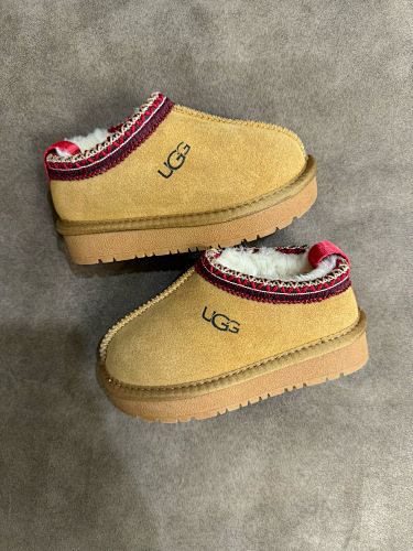 UGG Tazz · Y117K