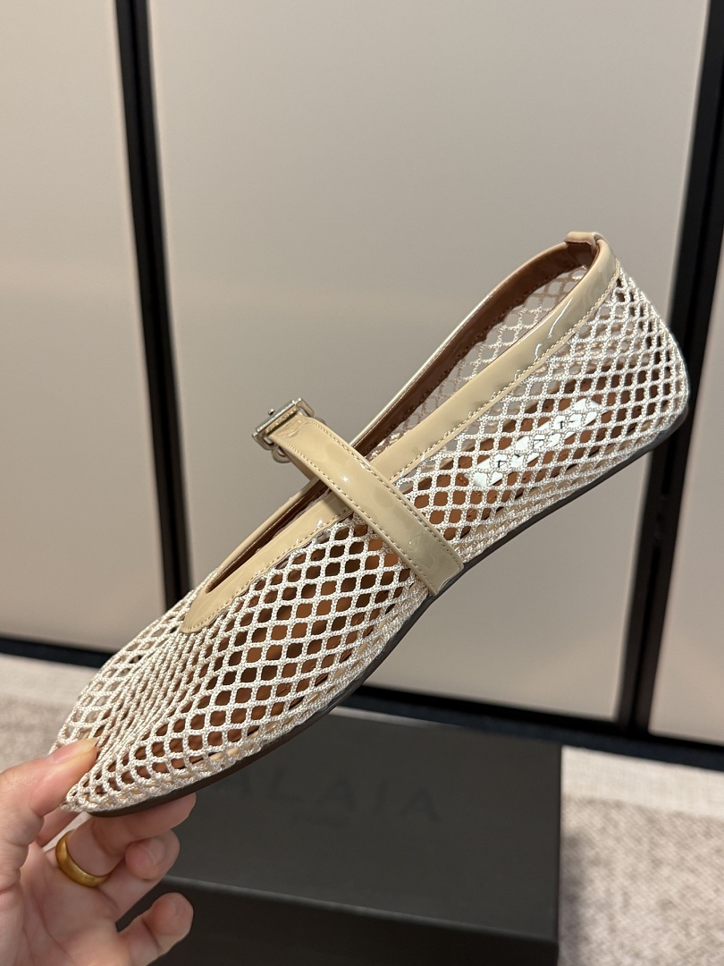 ALAÏA Fishnet Ballerina Flat · JX9L — תמונה 3