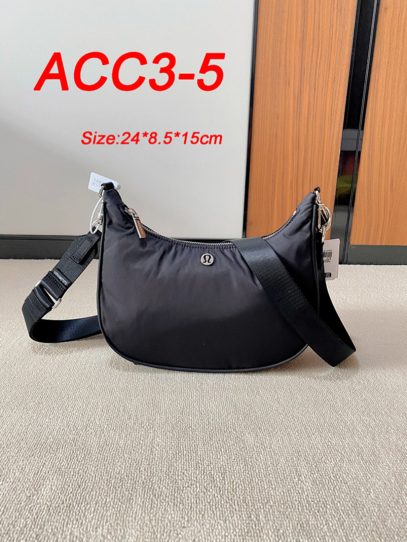 Lululemon City Essentials Small Shoulder Bag · ACC3 — תמונה 15