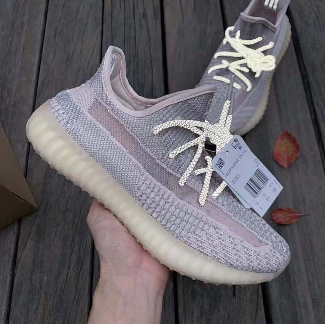 Adidas Yeezy Boost 350 V2 Triple · M682 — תמונה 6