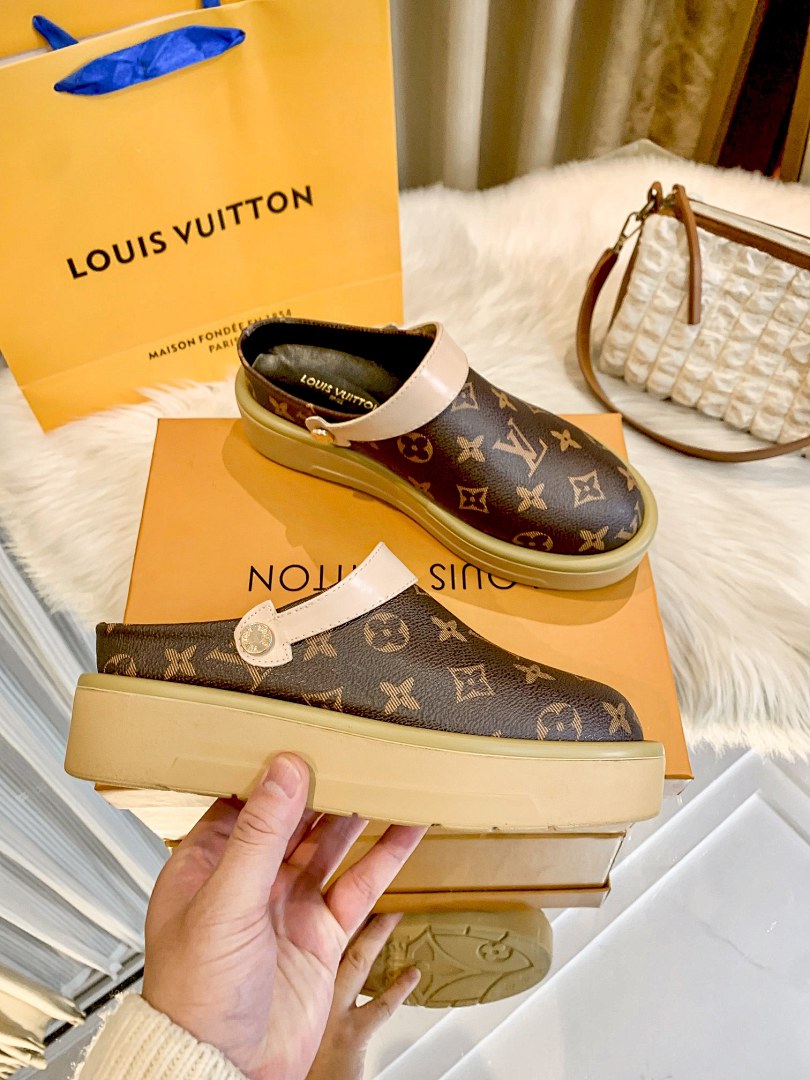 Louis Vuitton Cosy Flat Comfort Clog · Y126V — תמונה 3